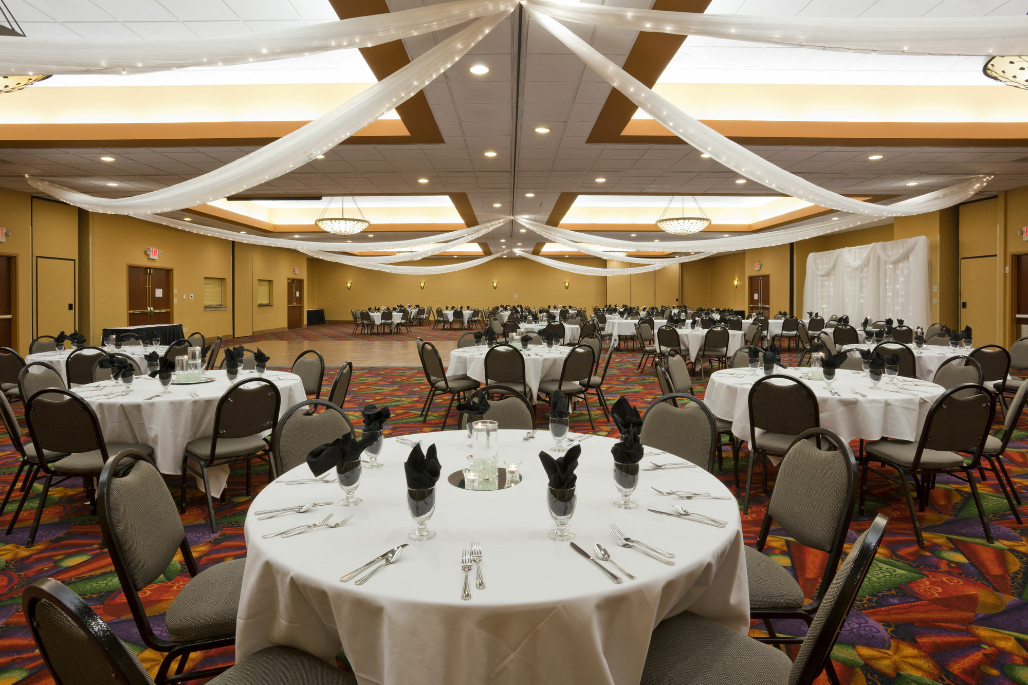 Doubletree By Hilton Austin, Mn Otel Dış mekan fotoğraf